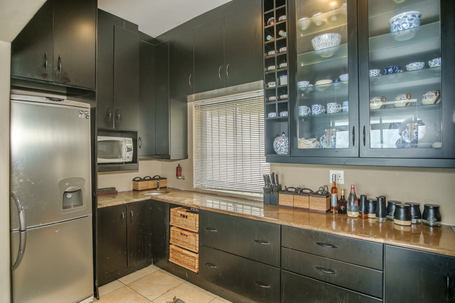 5 Bedroom Property for Sale in Misty Cliffs Western Cape
